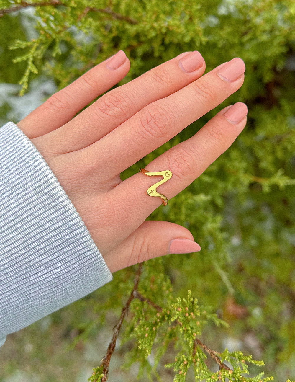 Wavy Heart Ring
